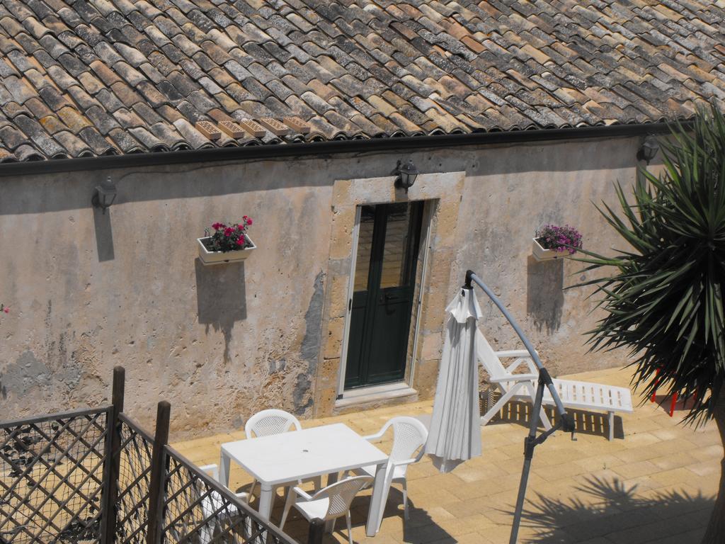 Agriturismoeloropizzuta Lido di Noto الغرفة الصورة
